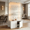 Le charme du rangement avec ce armoire avec portes, avec elements vitres, coloris blanc et bois naturel