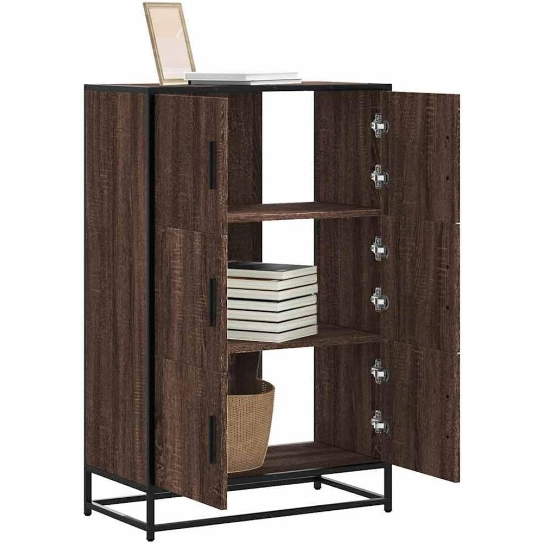 Le charme du rangement avec ce buffet avec portes, aux accents metalliques, coloris chene et marron