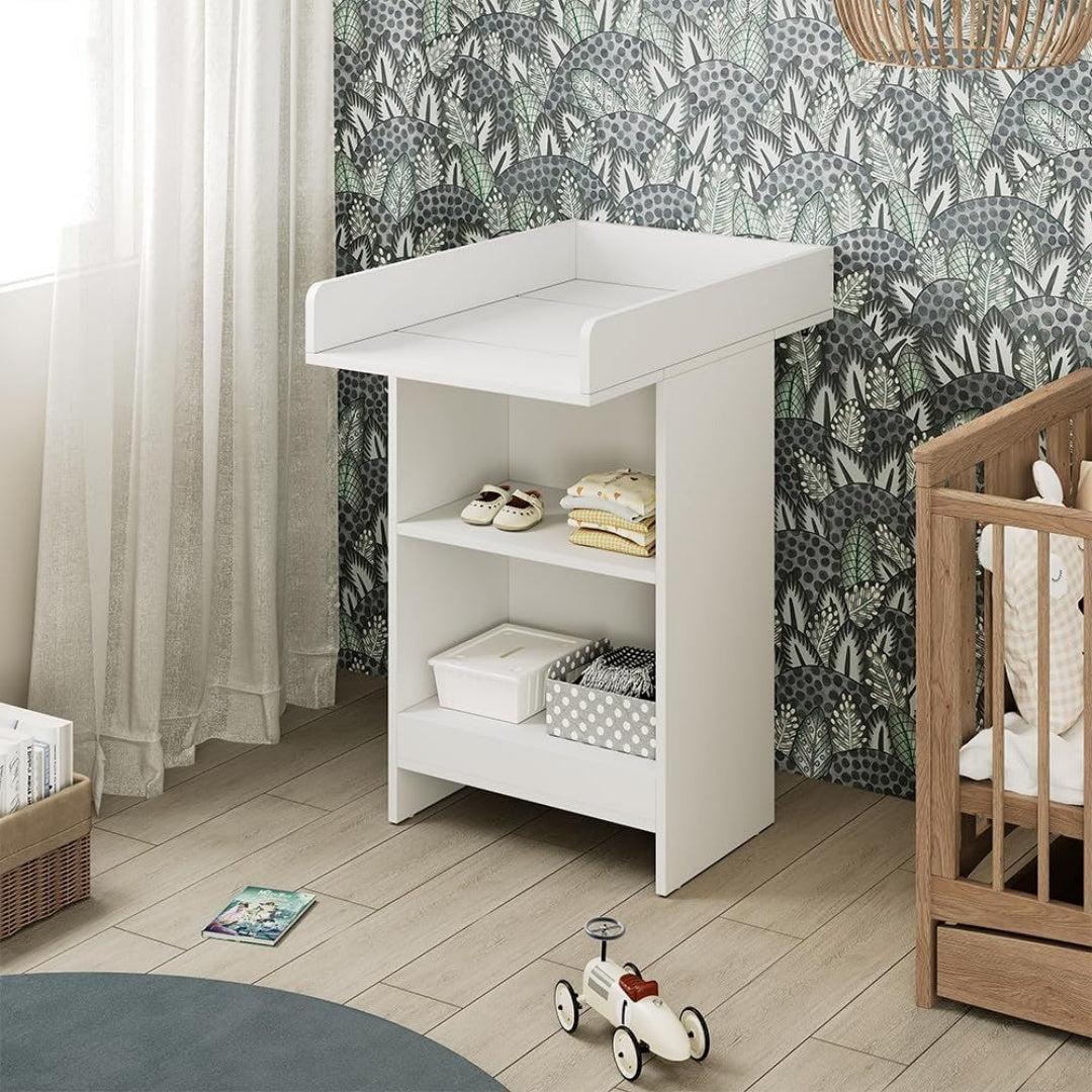 Pour un interieur harmonieux, commode a l'aspect bois en finition blanc et naturel